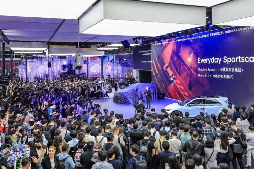 Auto China bilmesse i Beijing blir kampområde for elektriske SUV-er med seks seter
