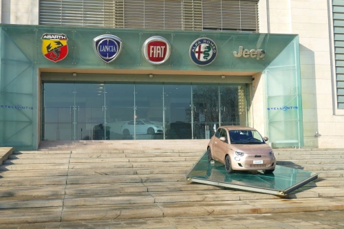 Stellantis lanserer billige elbiler – produksjon i Italia fra 2028
