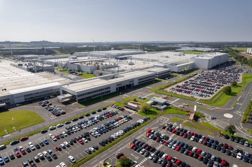 Kinesiske Chery overtar halvparten av Nissans britiske fabrikk