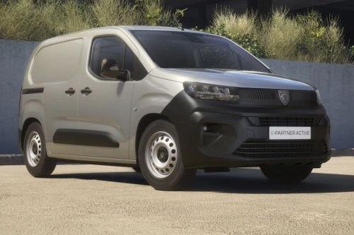 Billigere og elektrisk: Citroën, Fiat, Opel og Peugeot får ny innstegsvariant av sine kompaktvarebiler