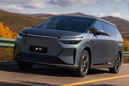 Xpeng X9 lanseres i Storbritannia: sju seter, 800 volt og opptil 615 km rekkevidde