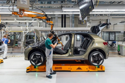 VW vurderer å stenge fire tyske fabrikker innen 2034