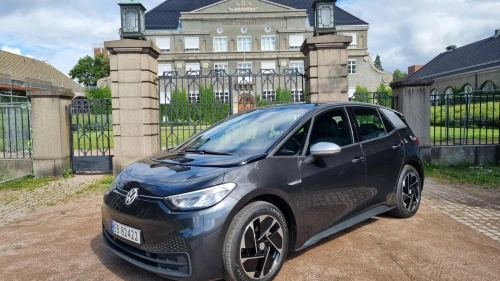 VOLKSWAGEN ID.3 PRO 150 KW 1.ST 58 KWh // 422 km WLTP // Adp.Cruise // Lane assist