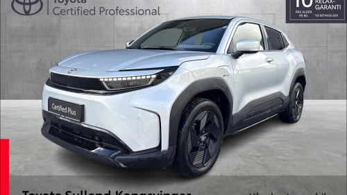 TOYOTA URBAN CRUISER 61 kWh AWD I Active I Lav km