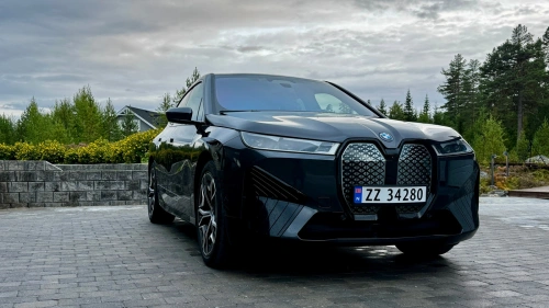 BMW iX xDrive50 xDrive50 Supercharged(ALT)B&W+Softclose+Luft+Amidoskinn