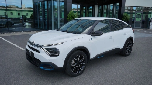 CITROEN e-C4 Shine / Mye utstyr !