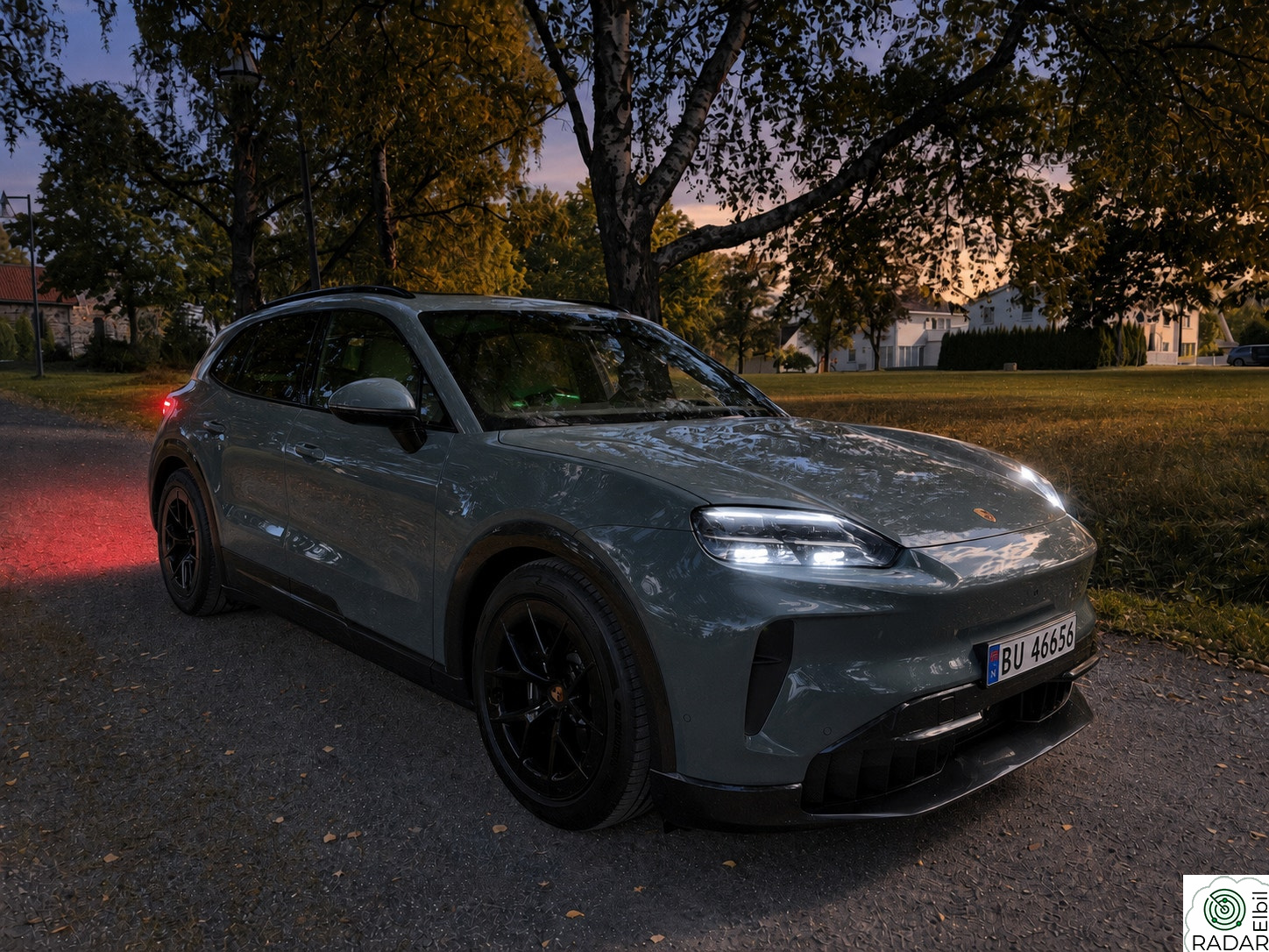 PORSCHE Cayenne Electric