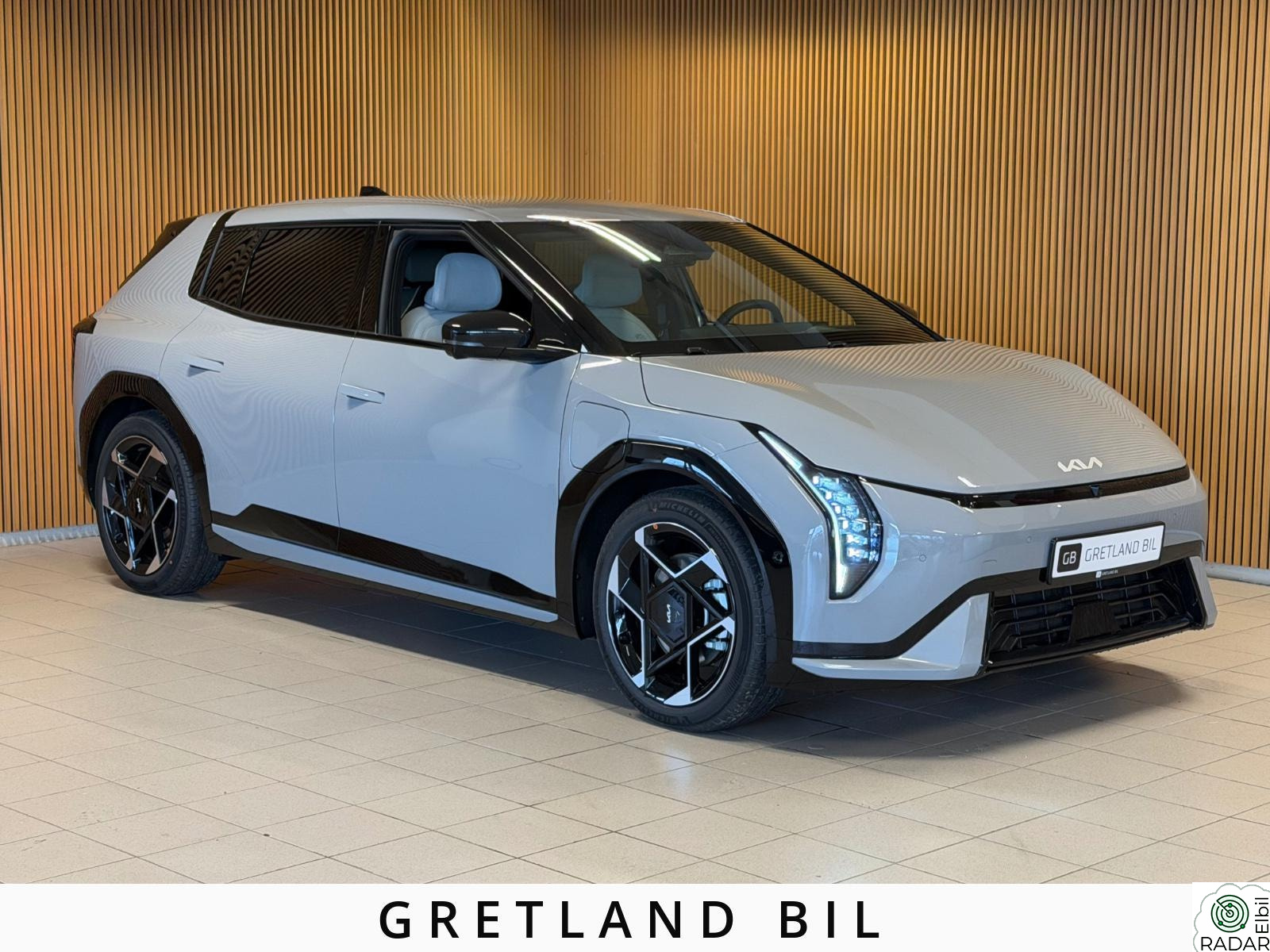 KIA EV4 GT-LINE/SKINN/NAVI/KAMERA/HARMAN KARDON/HEAD UP!