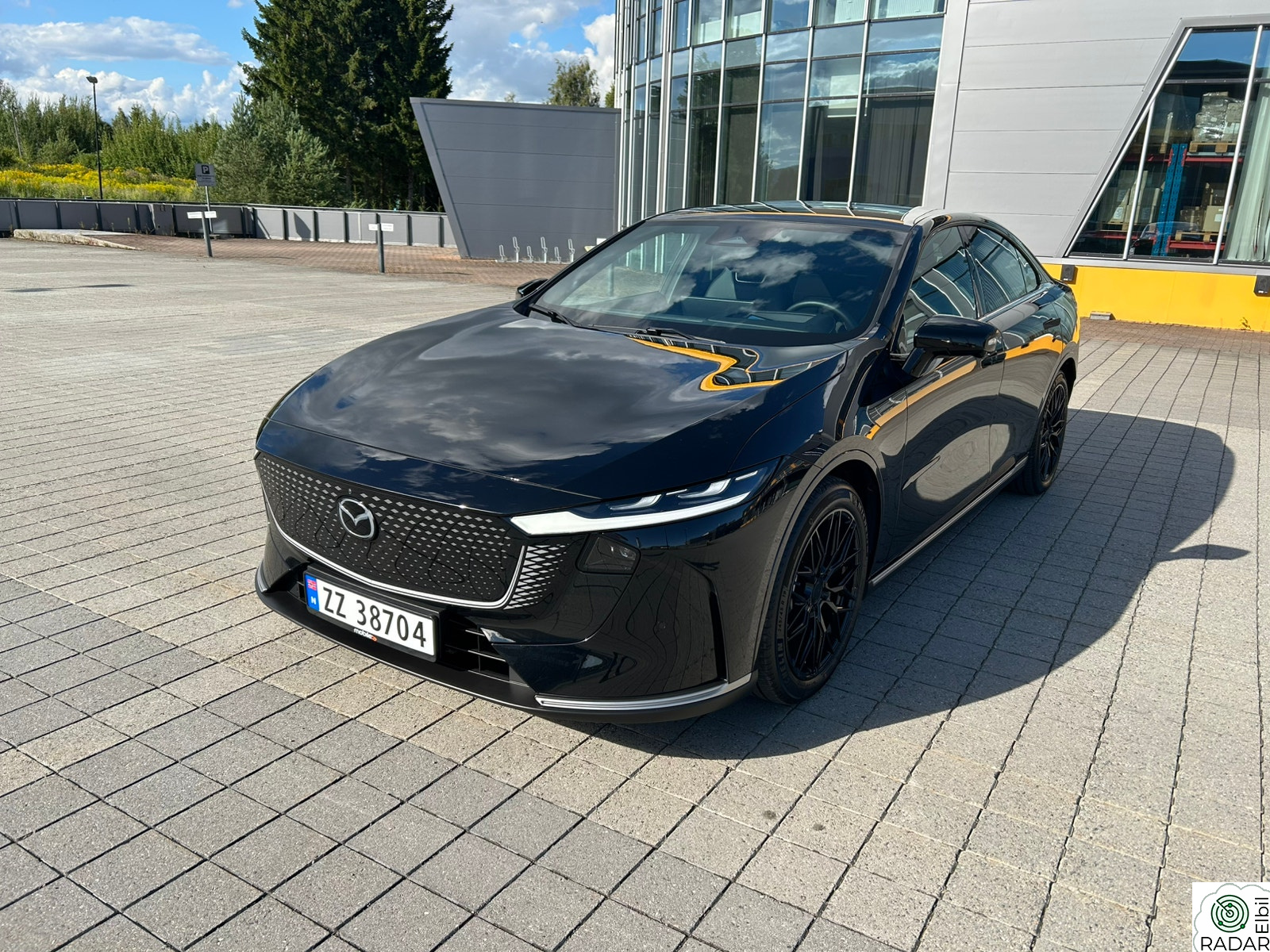 MAZDA 6e Long Range - Takumi - Hengerfeste - Panorama - Dropoff