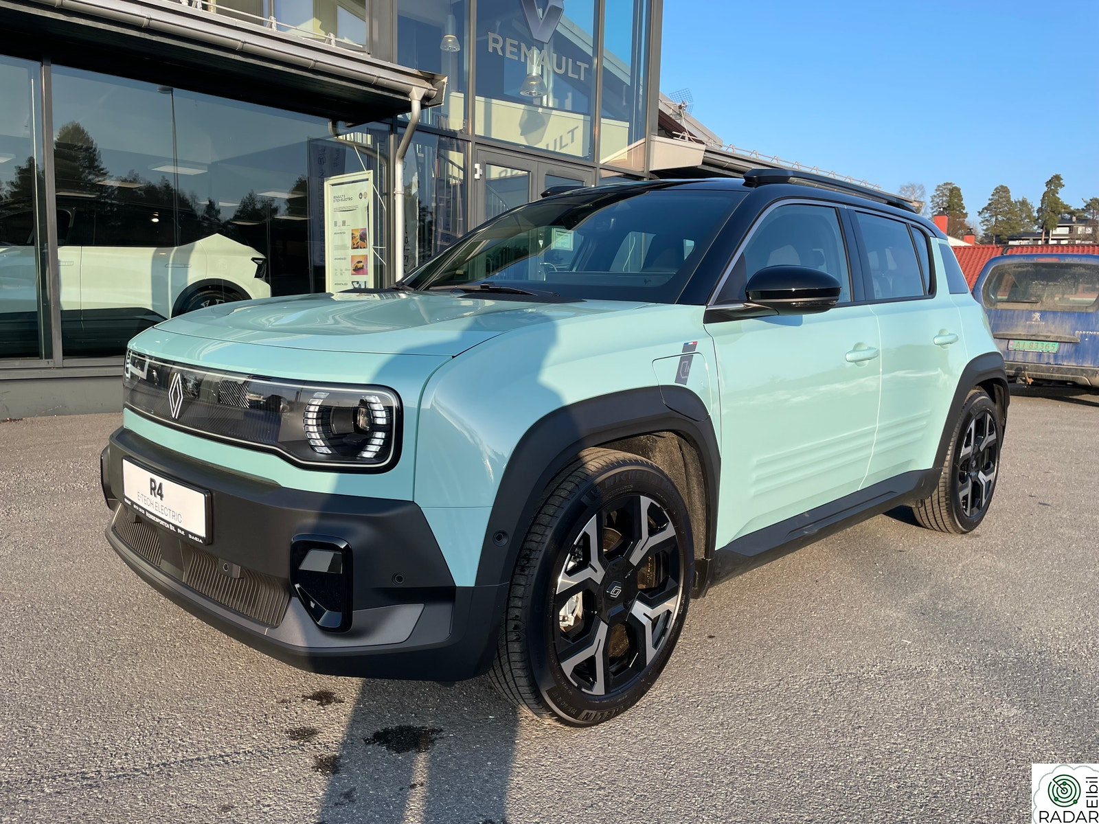 RENAULT 4 E-TECH ELECTRIC Techno 52 Utstyrspakke El-bakluke 0-RENTE ELLER RABATT!